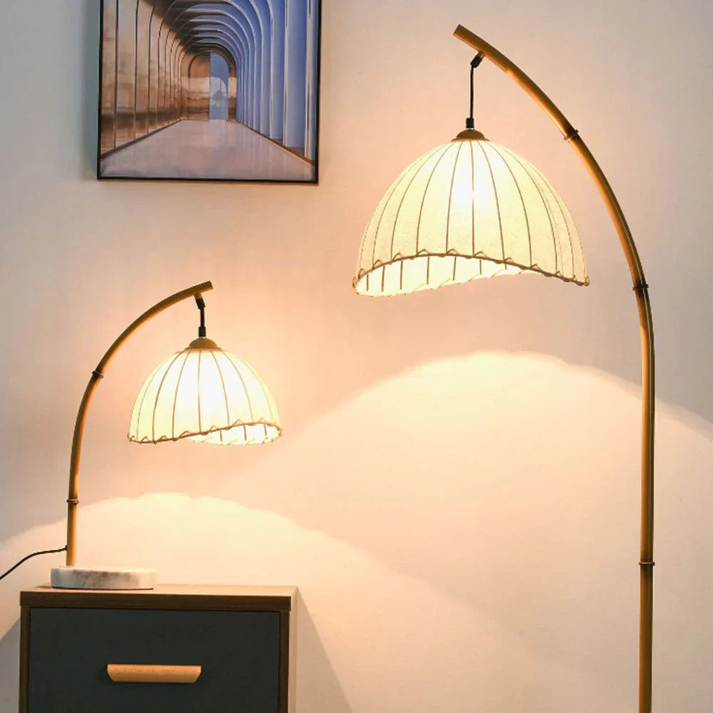 Elegante Japanische Bambus-Design-Stehlampe von Glammzee – Der perfekte Akzent für Ihr Zuhause
