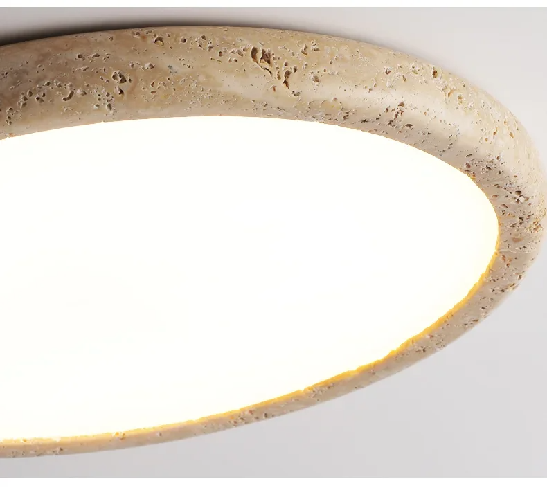 Travessa Sol | LED Deckenleuchte aus gelbem Travertin im Wabi-Sabi Stil