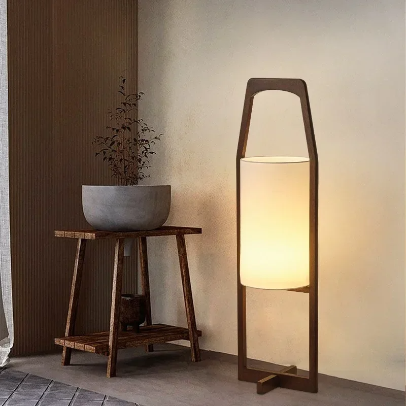 HikariZen Stehlampe | Zeitlose Harmonie aus japanischem Holz