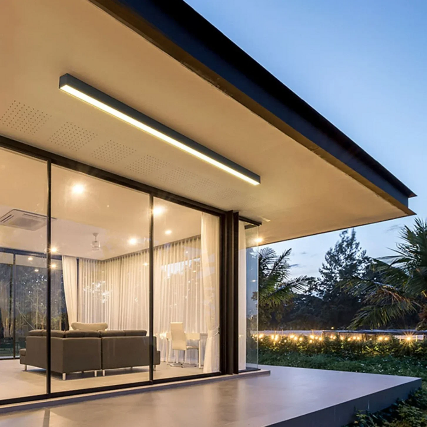 LineaLux Pluss | Outdoor LED-Deckenleuchte – Wetterfeste IP65 Lampe in Schwarz & Weiß, Modernes Lineares Design, Für Terrasse, Balkon & Hauseingang1