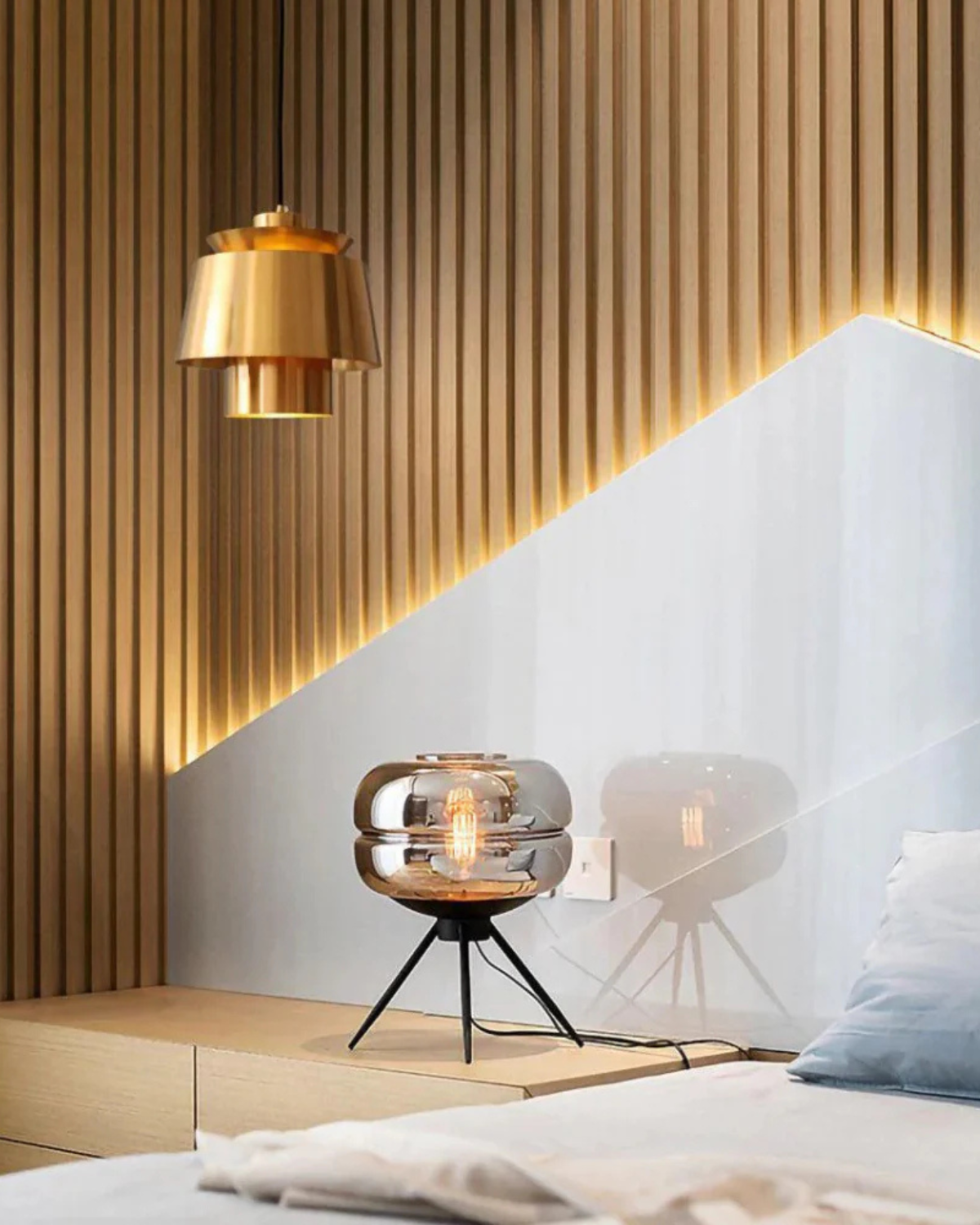 GoldLicht Pendelleuchte | Luxuriöse Eleganz für Ihre Wohnräume