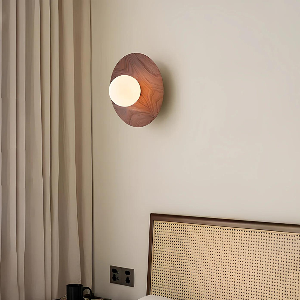 SerenityGlow | LED-Wandleuchte aus Holz und Glas – Minimalistisches Design & Warmes Licht