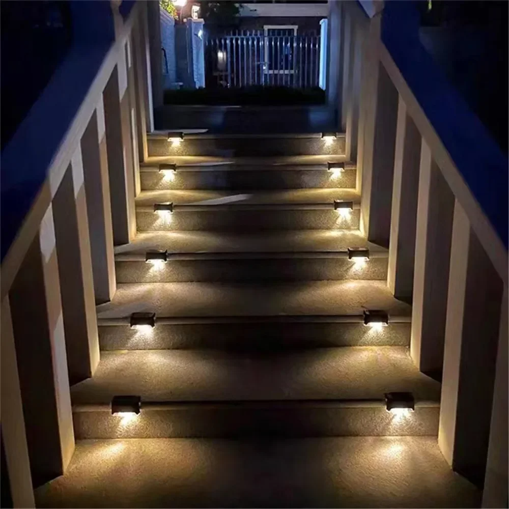 StufenLux | Elegante solarbetriebene Treppenbeleuchtung mit modernem Design