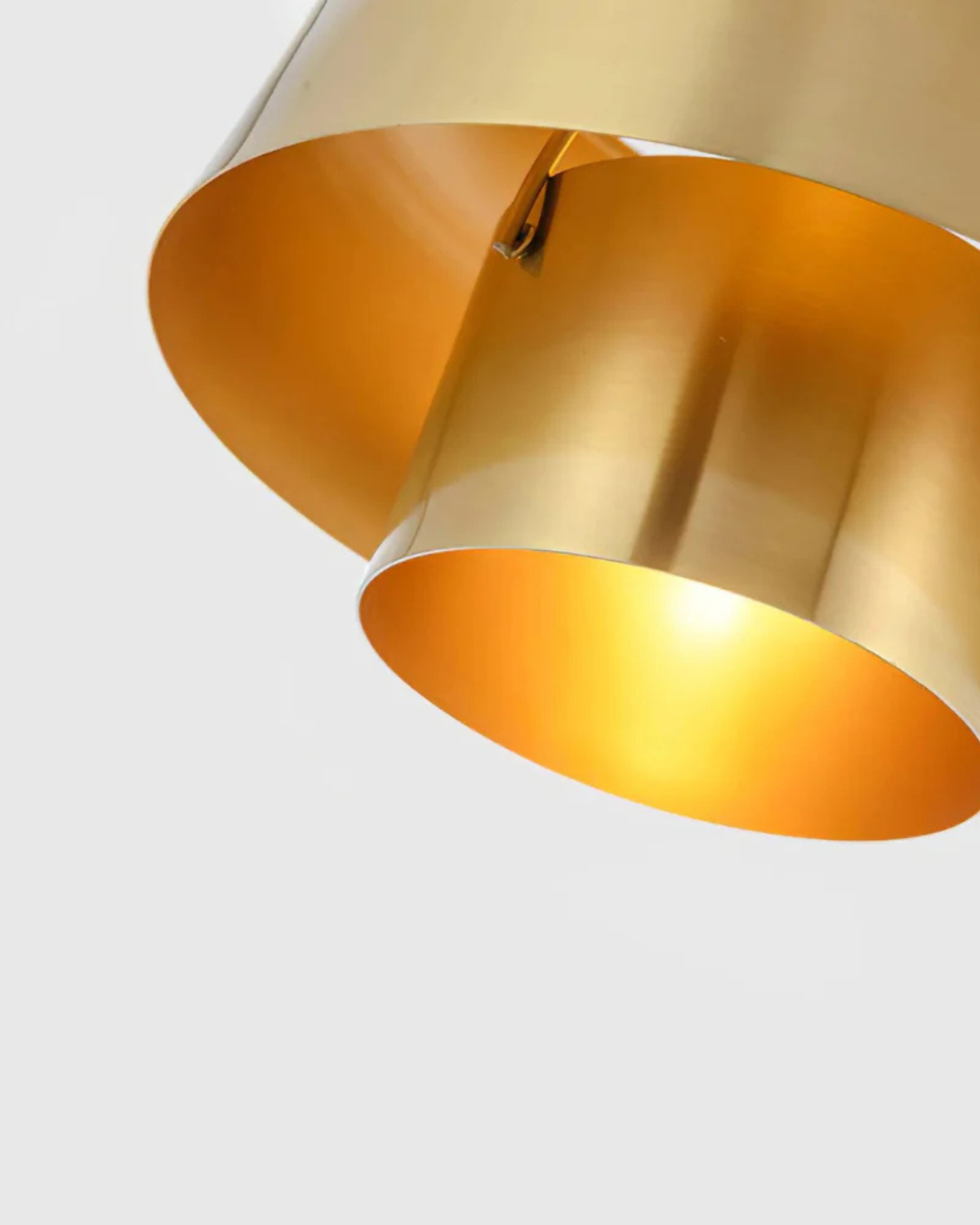 GoldLicht Pendelleuchte | Luxuriöse Eleganz für Ihre Wohnräume