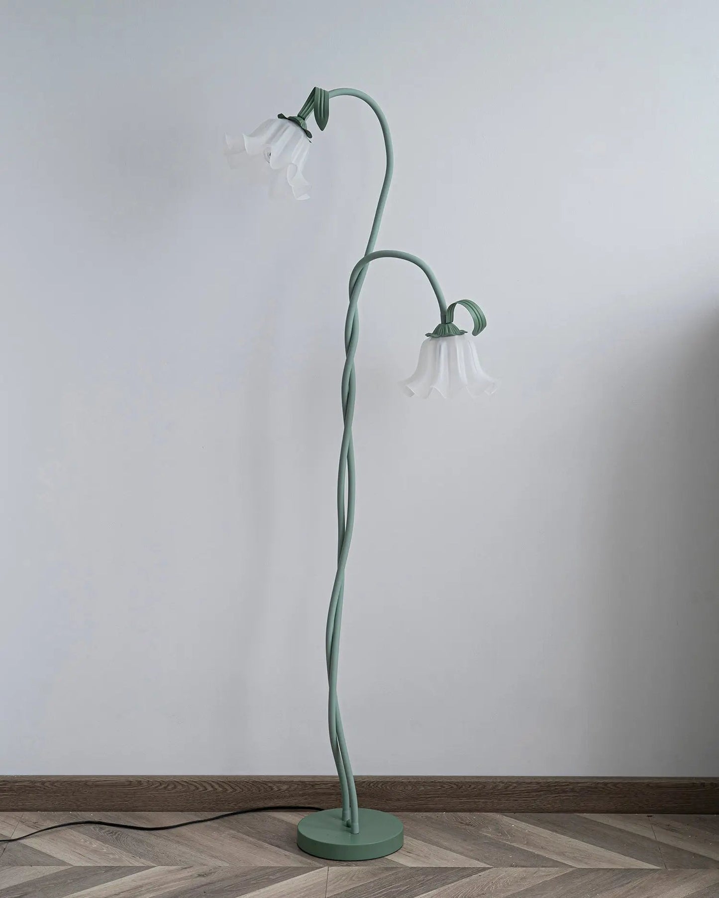 Floréa | Elegante Blüten-Stehleuchte – Ein stilvoller Akzent für Ihr Zuhause