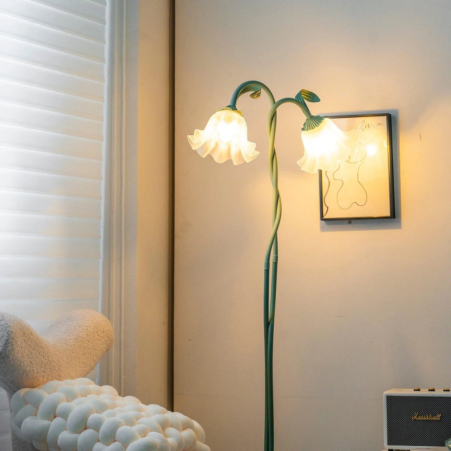 Floréa | Elegante Blüten-Stehleuchte – Ein stilvoller Akzent für Ihr Zuhause