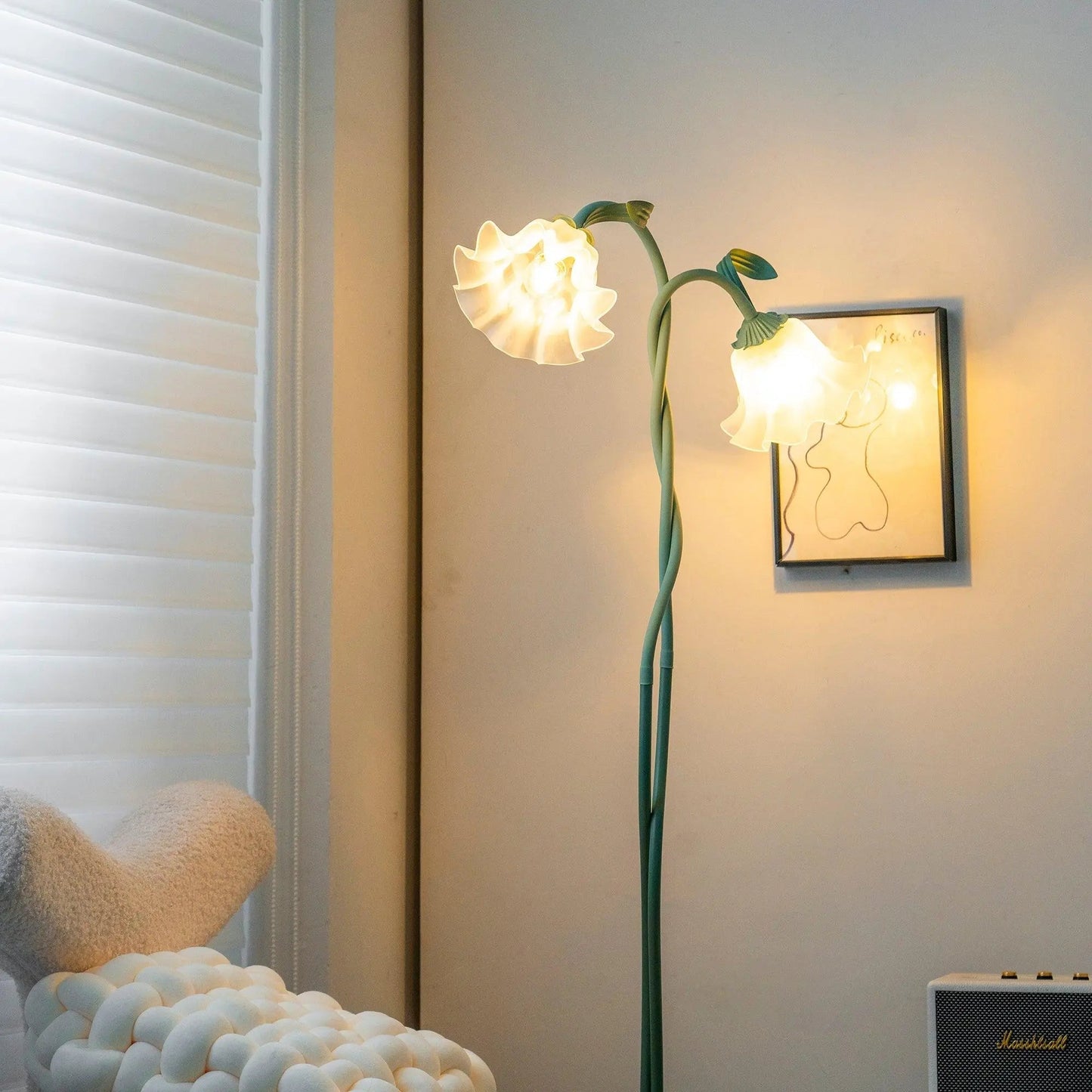 Floréa | Elegante Blüten-Stehleuchte – Ein stilvoller Akzent für Ihr Zuhause