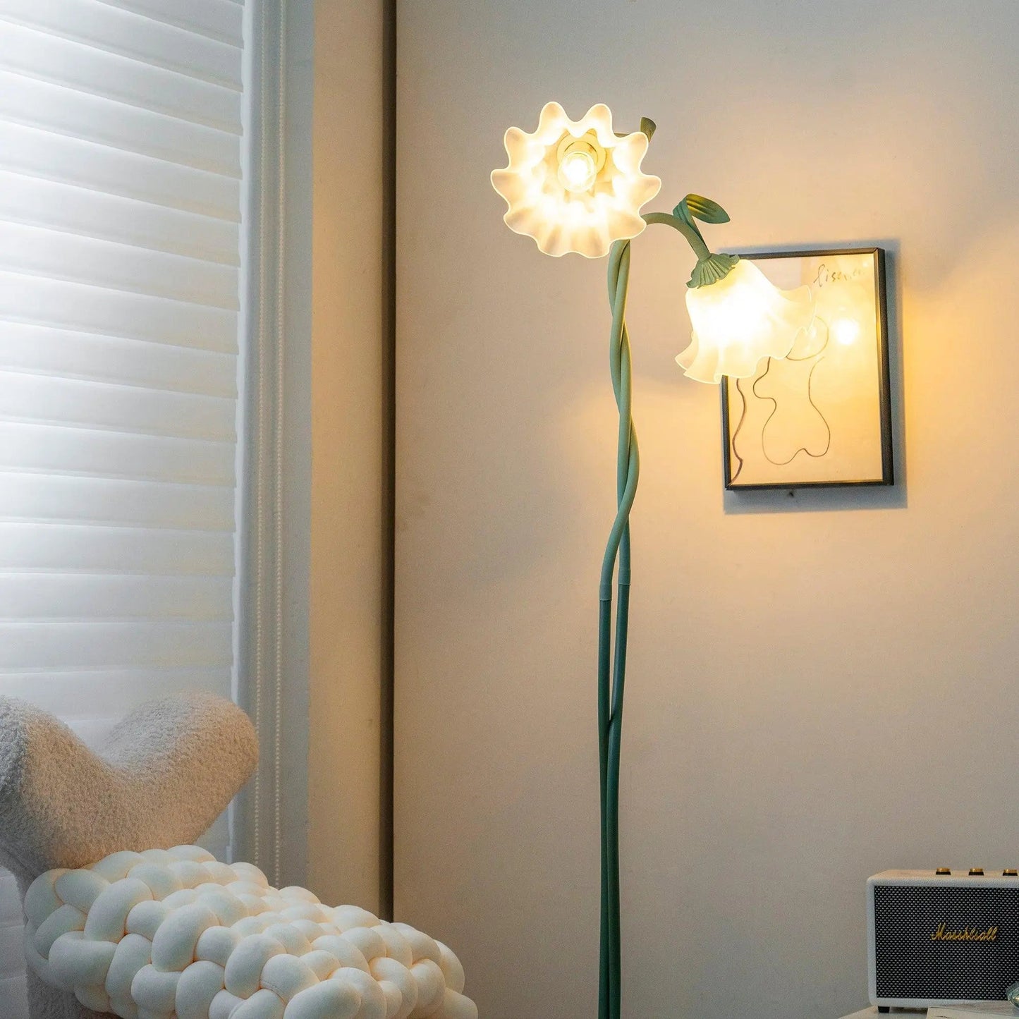 Floréa | Elegante Blüten-Stehleuchte – Ein stilvoller Akzent für Ihr Zuhause