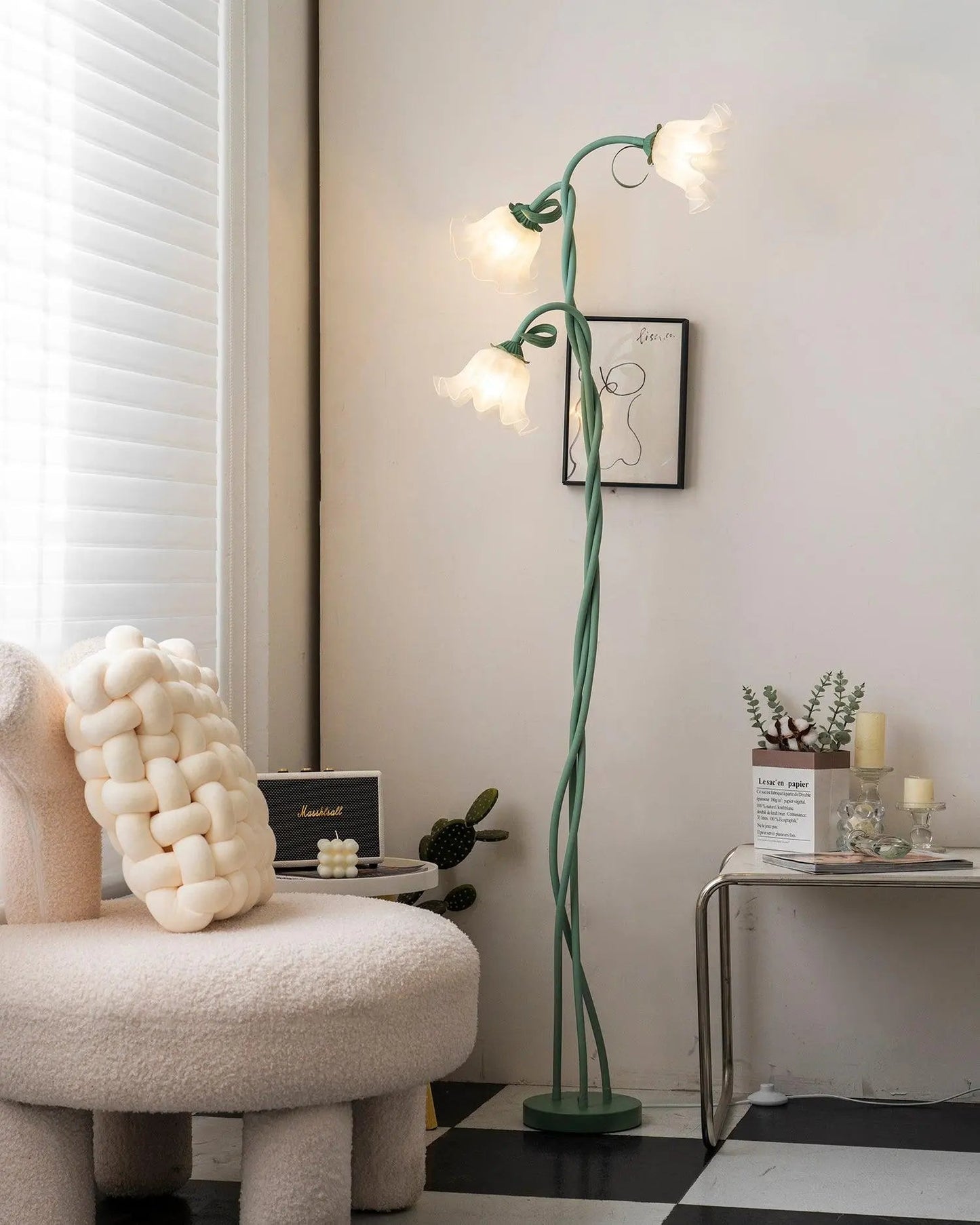 Floréa | Elegante Blüten-Stehleuchte – Ein stilvoller Akzent für Ihr Zuhause