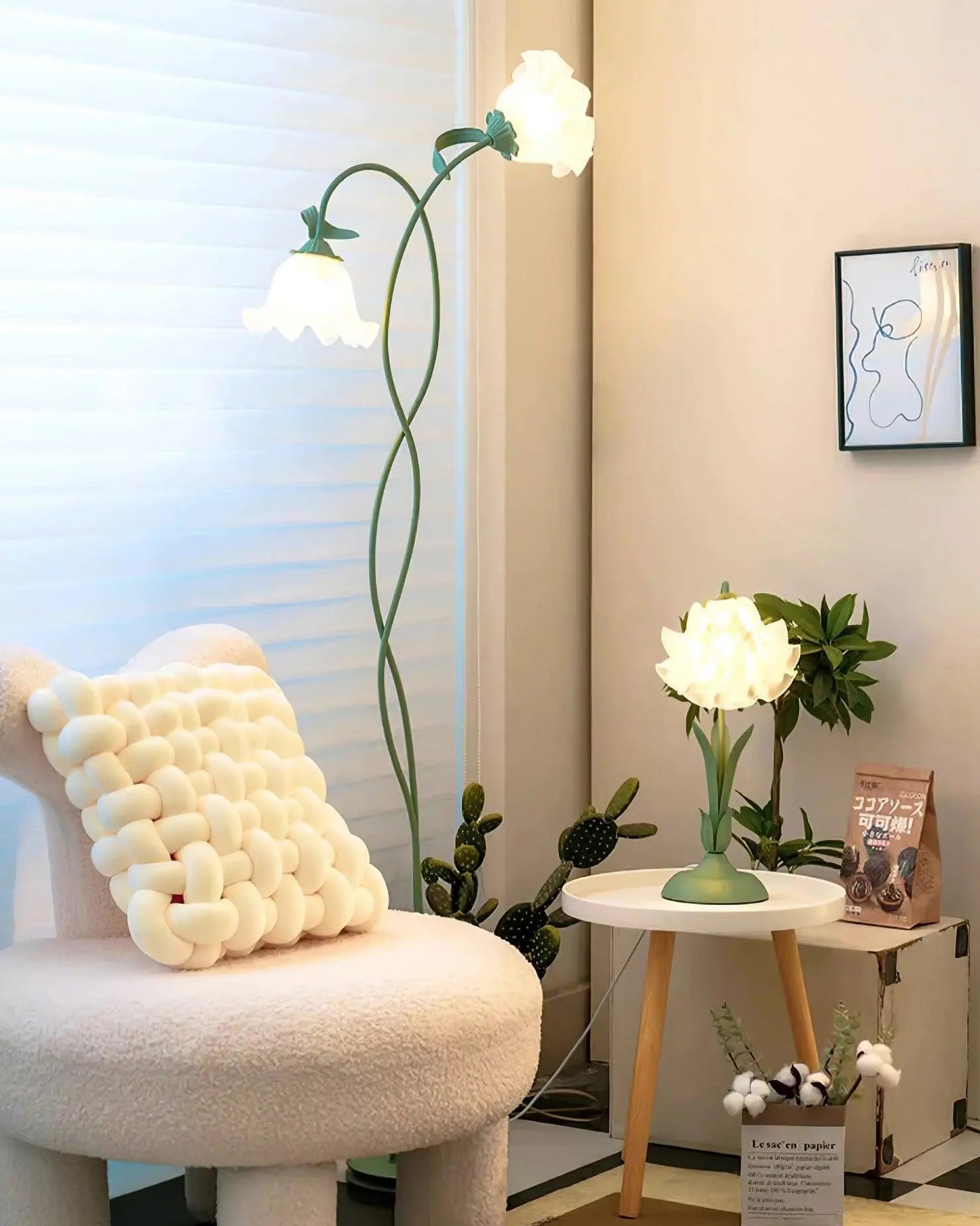 Floréa | Elegante Blüten-Stehleuchte – Ein stilvoller Akzent für Ihr Zuhause