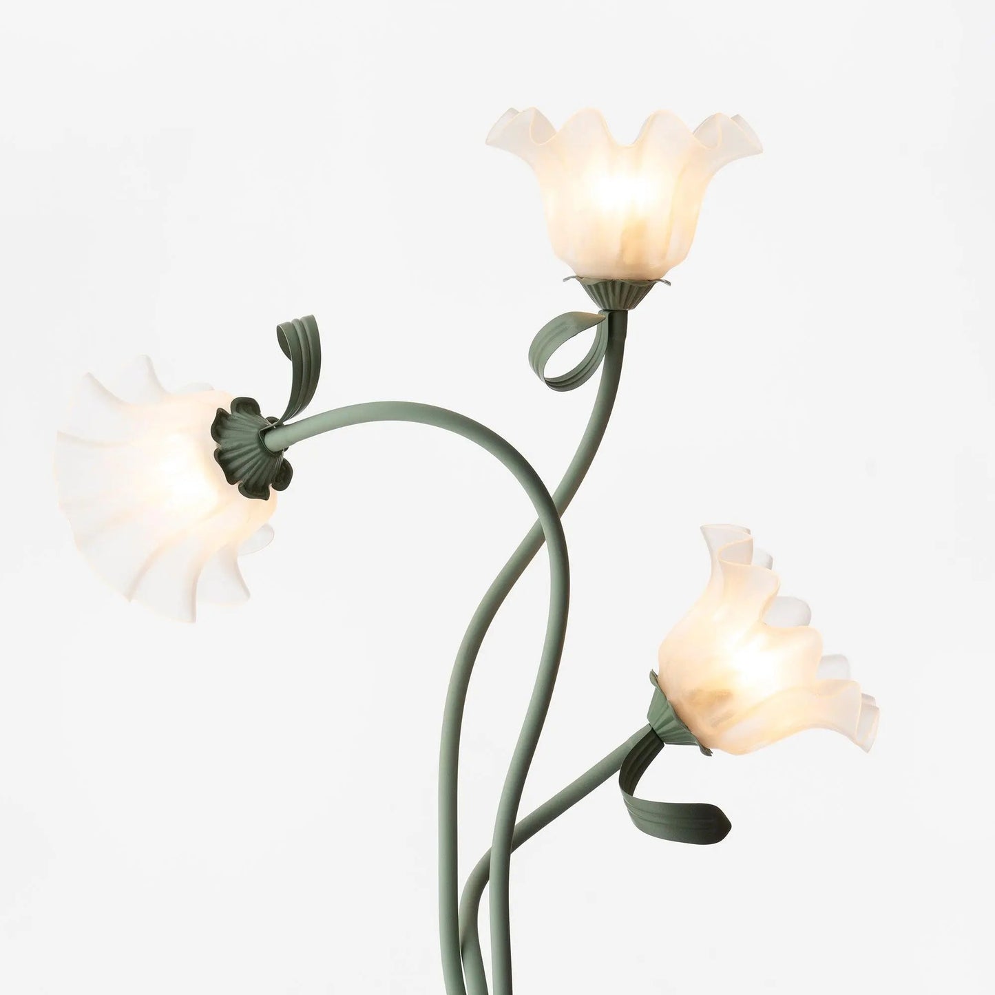 Floréa | Elegante Blüten-Stehleuchte – Ein stilvoller Akzent für Ihr Zuhause