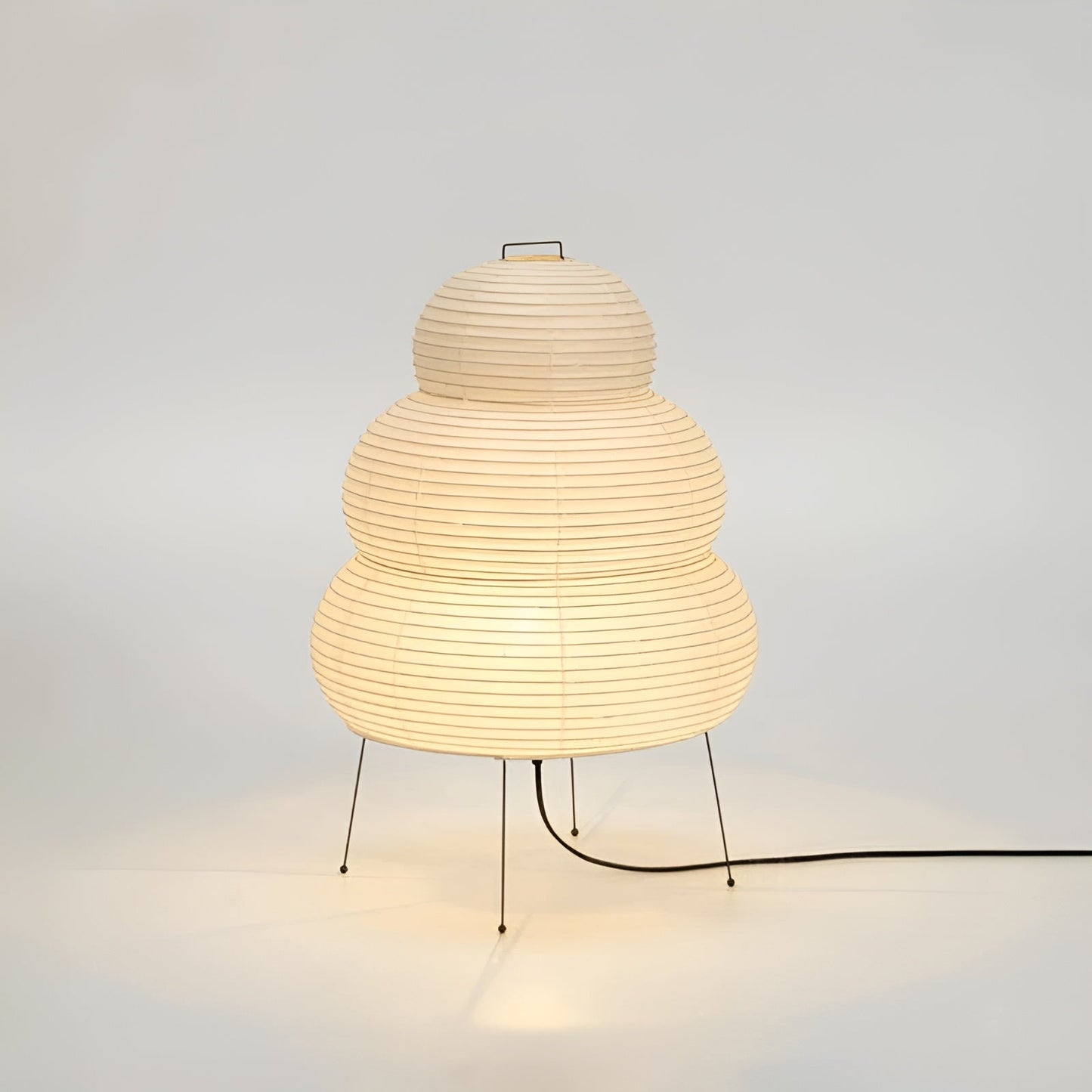 Elegante Stehleuchte im Naturdesign – Reispapier für eine harmonische Atmosphäre