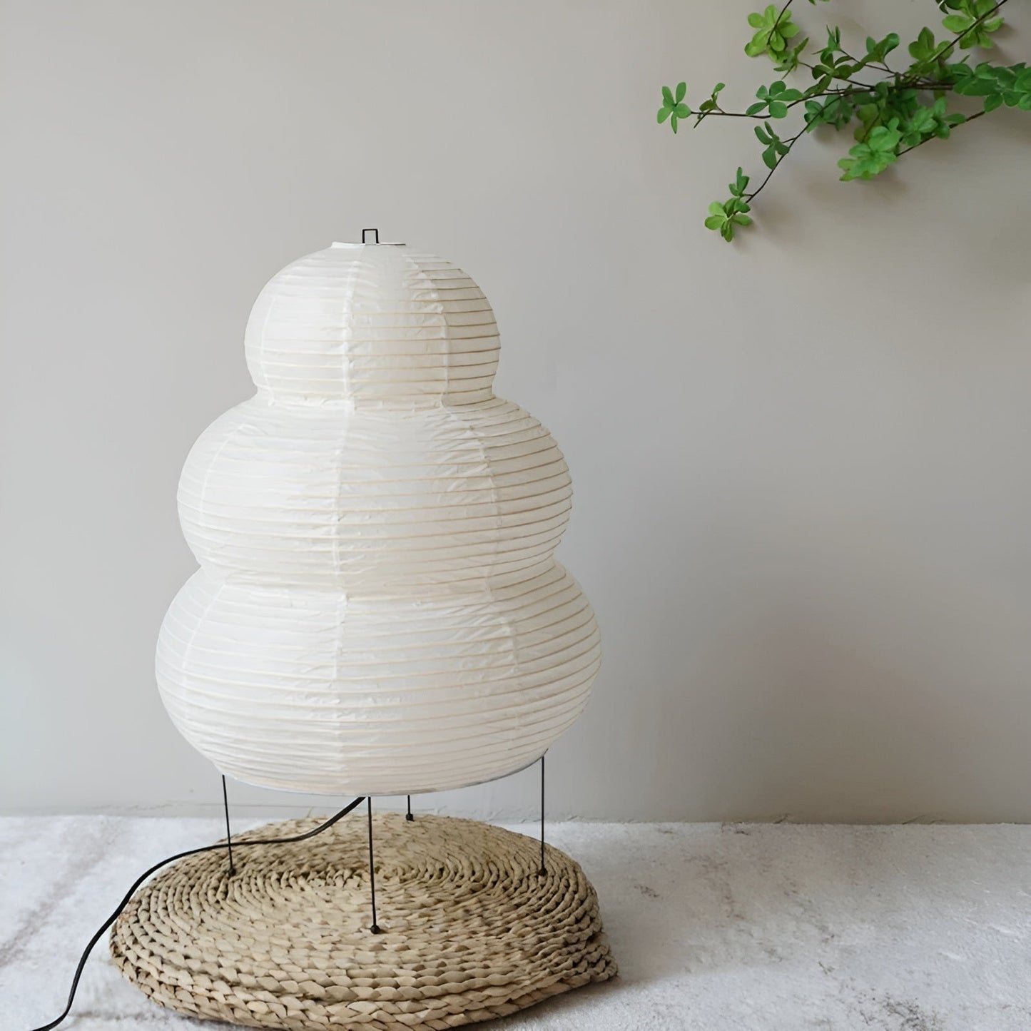 Elegante Stehleuchte im Naturdesign – Reispapier für eine harmonische Atmosphäre