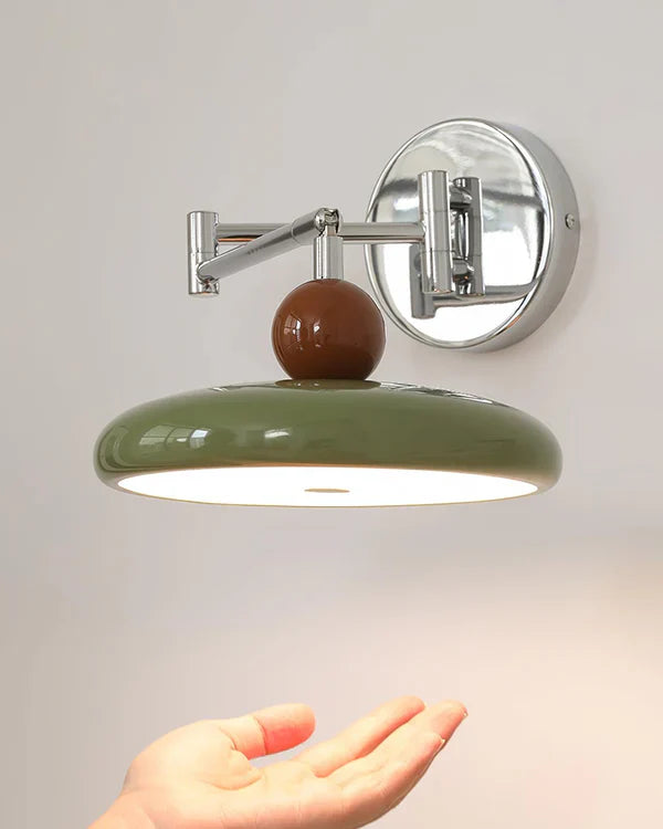Lola | Schwenkarm Wandlampe - Eleganz für Ihr Zuhause