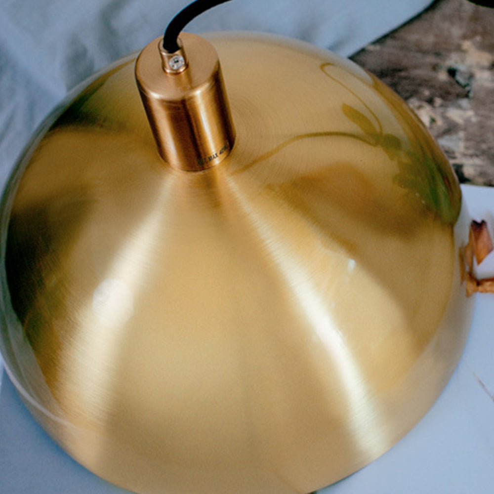 AurumLux - Stilvolle Messing-Hängeleuchte im Mid Century Design