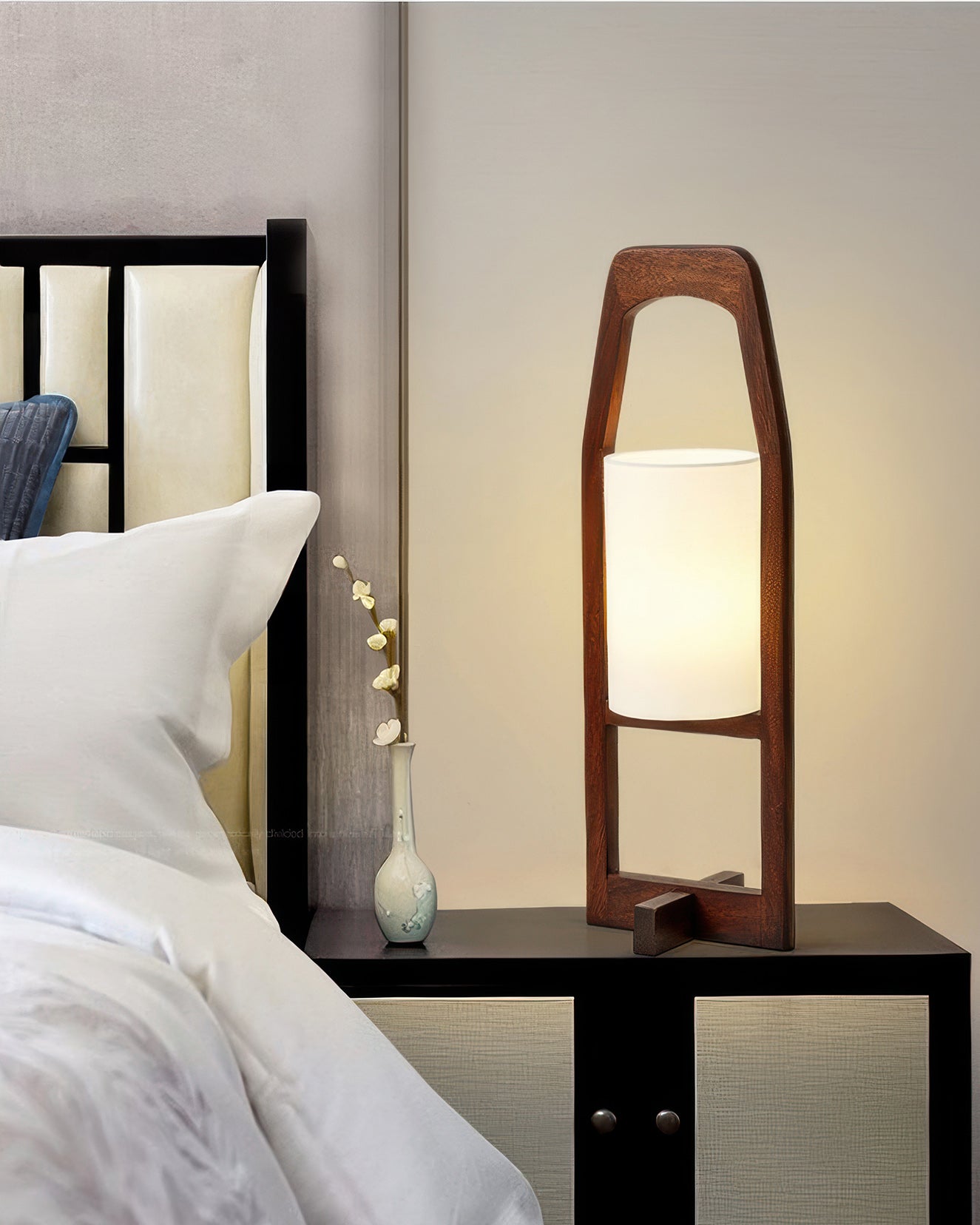 HikariZen Stehlampe | Zeitlose Harmonie aus japanischem Holz