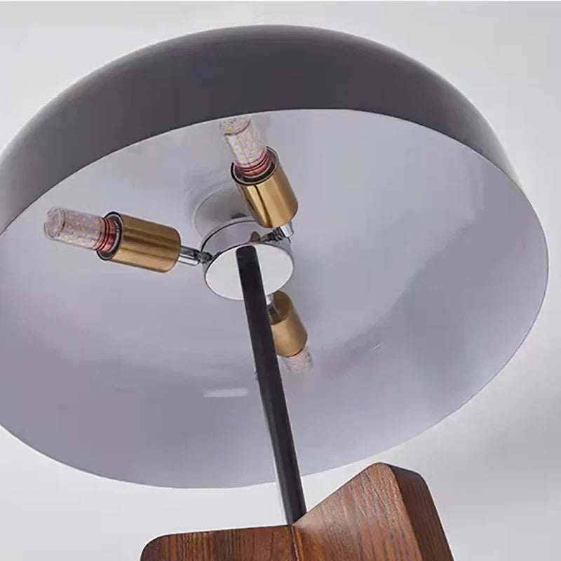 Orino – Klassische Stehlampe im Holz-Bambus-Design mit edlem Walnuss-Finish