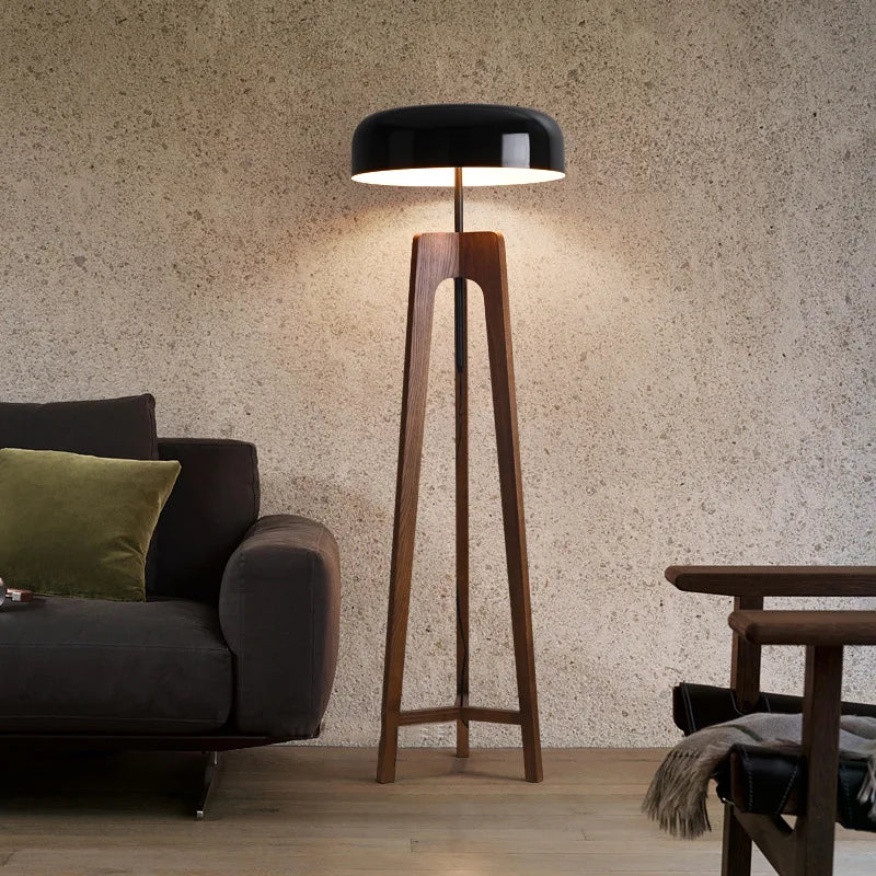 Orino – Klassische Stehlampe im Holz-Bambus-Design mit edlem Walnuss-Finish