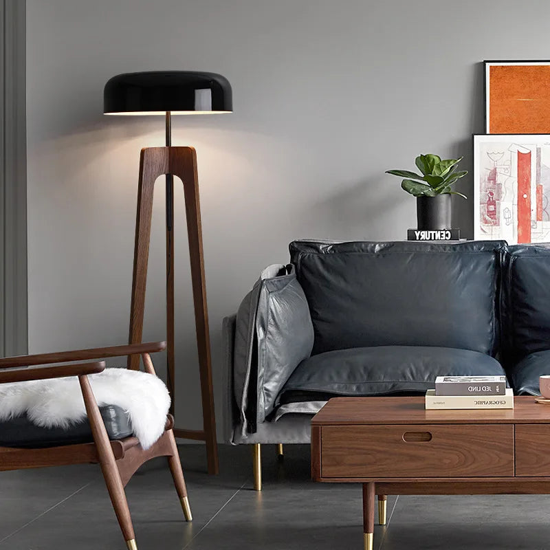 Orino – Klassische Stehlampe im Holz-Bambus-Design mit edlem Walnuss-Finish