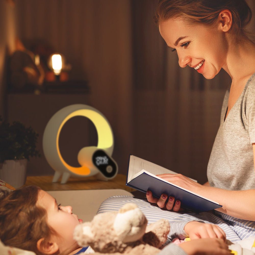 LumiSmart | Intelligente LED-Nachtlampe – Smarte Lampe mit Sonnenaufgangswecker, Bluetooth-Lautsprecher, Weißem Rauschen & RGB-Licht für Schlafzimmer