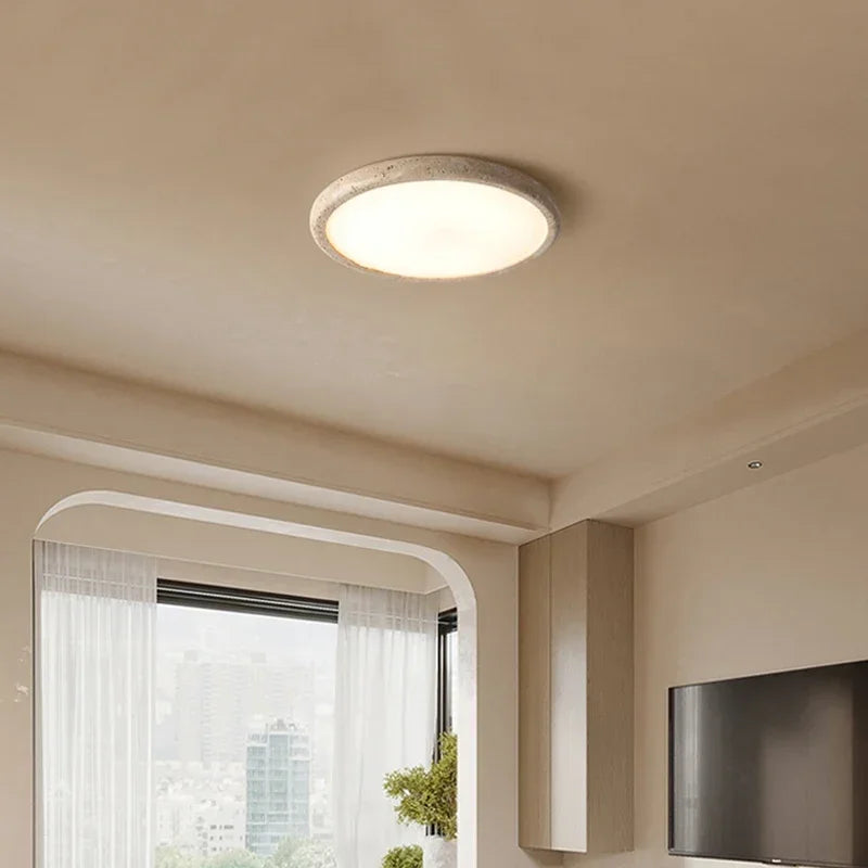 Travessa Sol | LED Deckenleuchte aus gelbem Travertin im Wabi-Sabi Stil