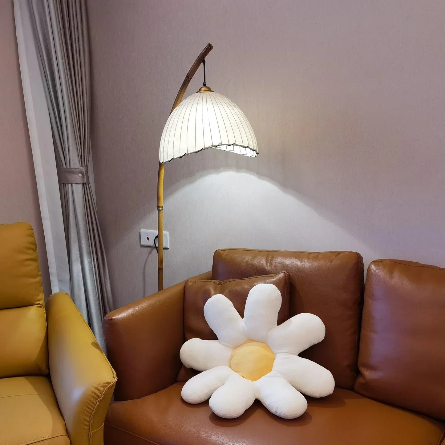 Elegante Japanische Bambus-Design-Stehlampe von Glammzee – Der perfekte Akzent für Ihr Zuhause