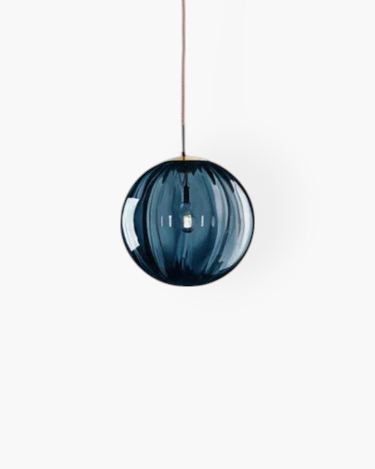 GlanzKugel | Pendelleuchte – Handgefertigte Eleganz aus Glas und Metall