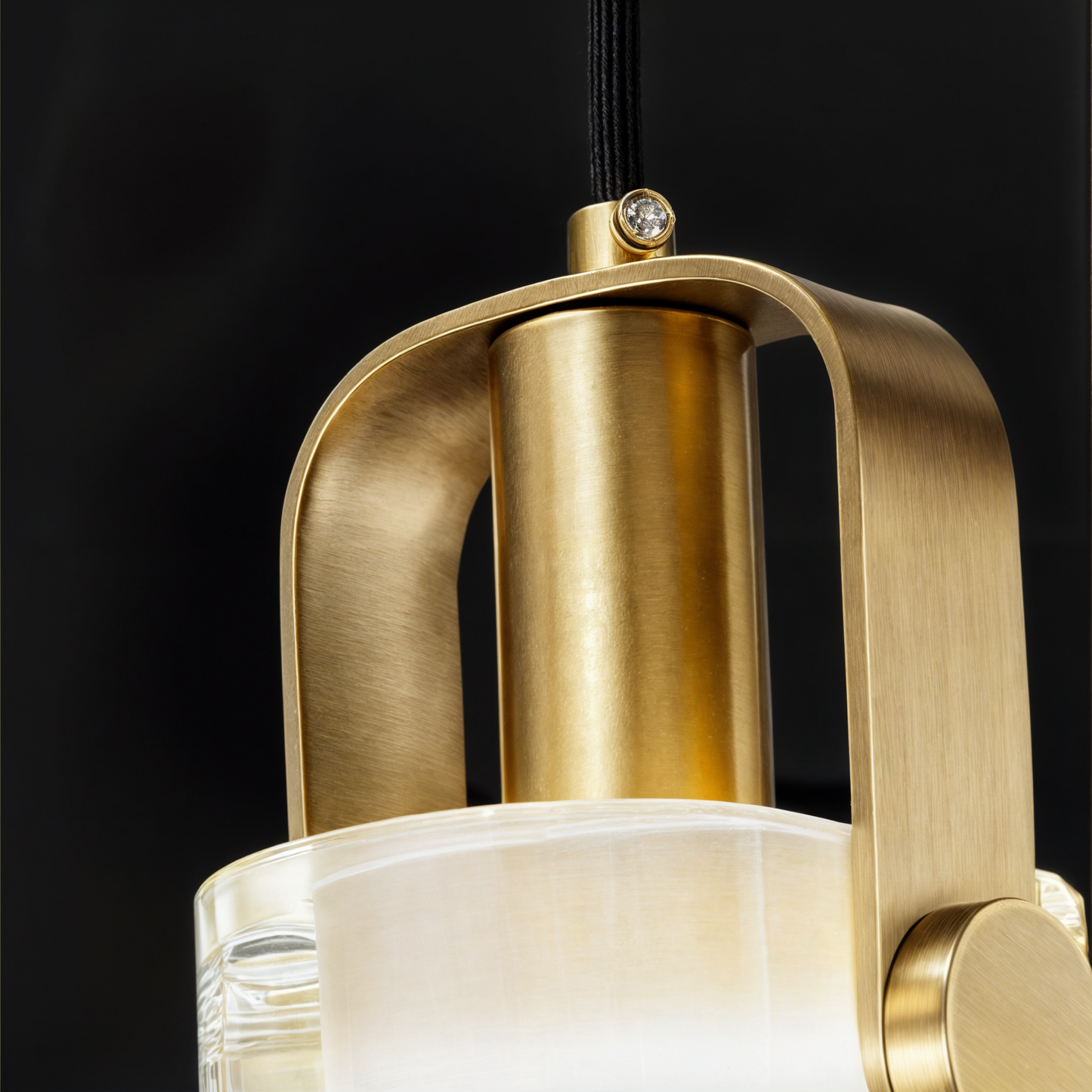 CrystalLume | Oval – Elegante Kristall-Pendelleuchte