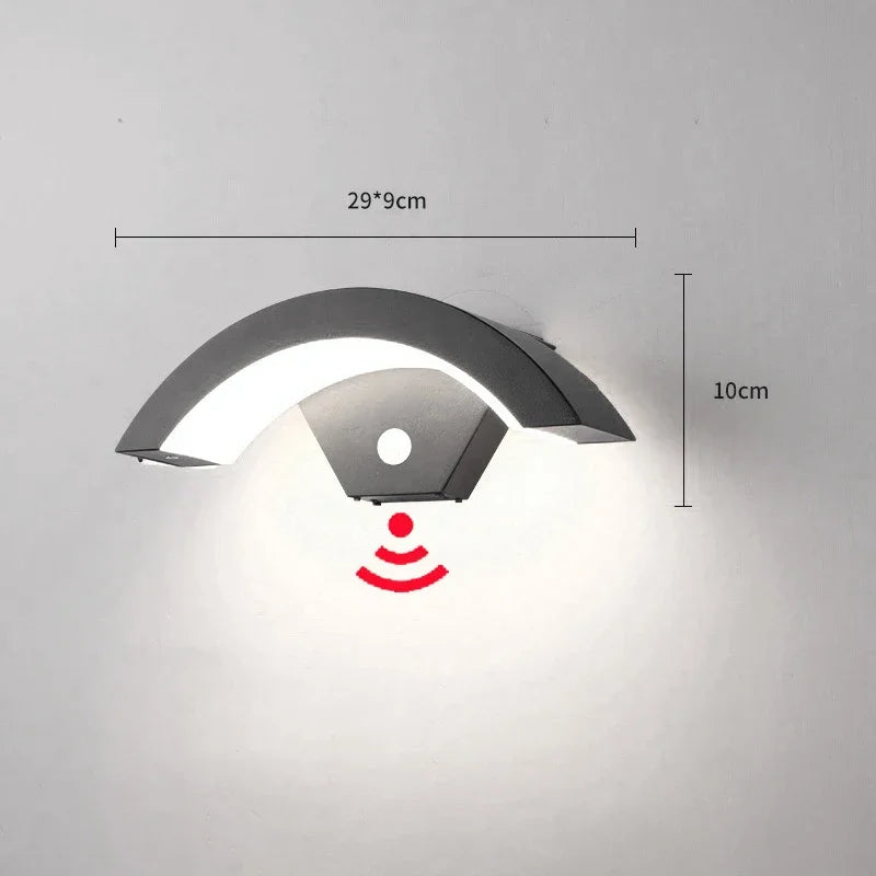 Lumivor | Moderne Außenlampe – Wandleuchte mit PIR-Sensor, LED warmweiß, IP65 wasserdicht, robustes Metall, Outdoor