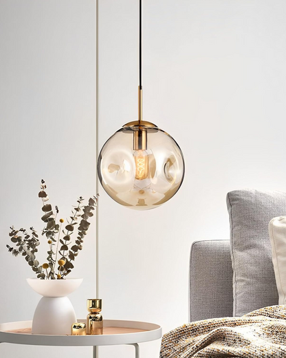 GlanzKugel | Pendelleuchte – Handgefertigte Eleganz aus Glas und Metall