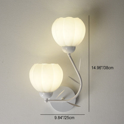 Elegante französische Blumenbecher-Wandleuchte aus Eisen und Glas - 1/2-flammig für Schlafzimmer