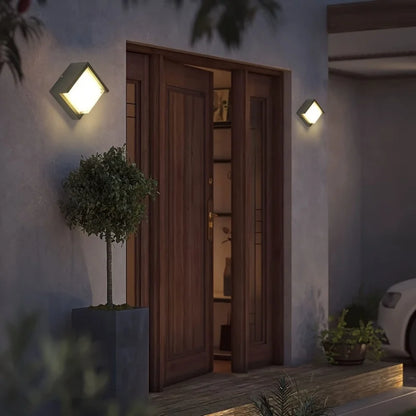 LumenEdge | Elegante minimalistische Wandleuchte aus Metall und Glas für Innen- und Außenbereiche