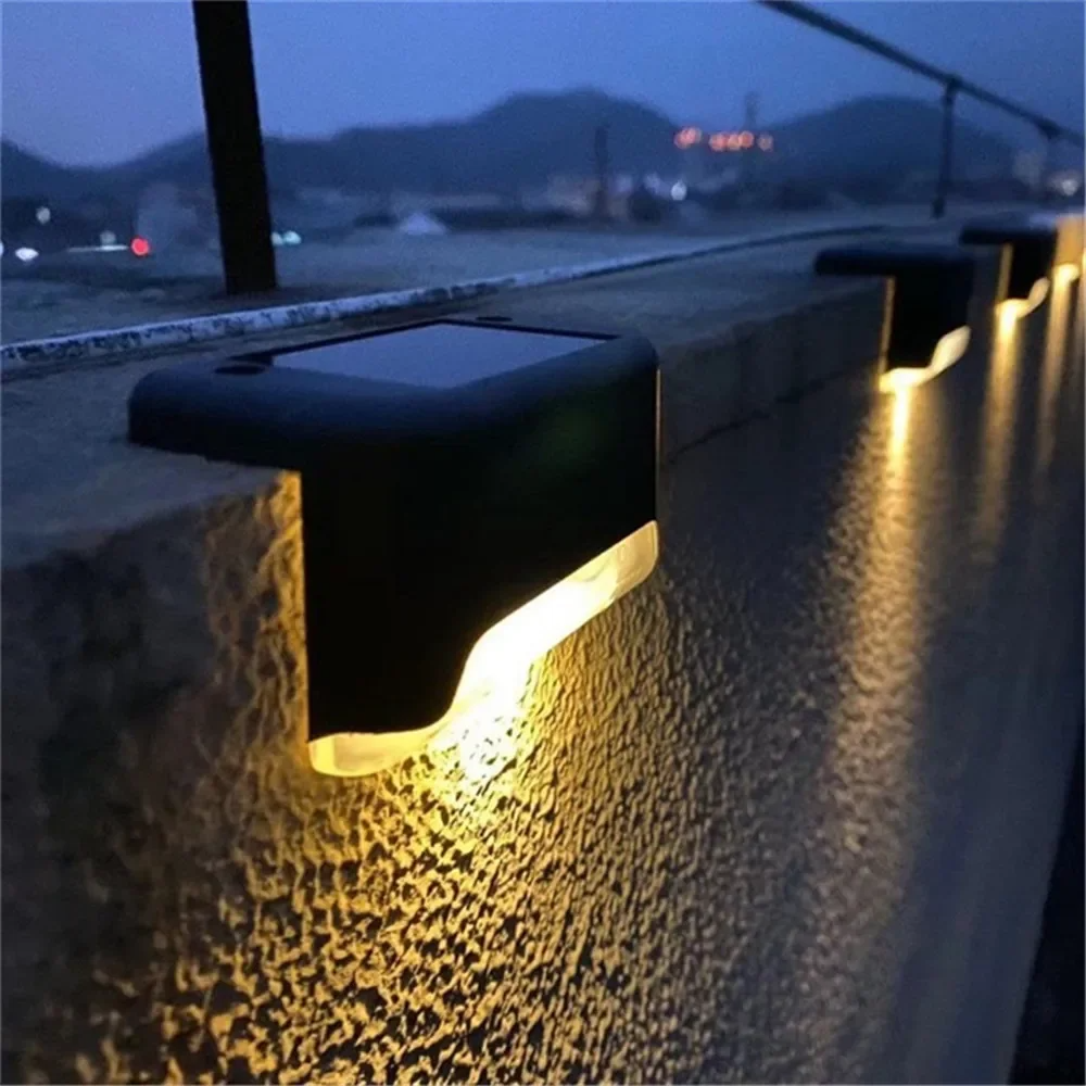 StufenLux | Elegante solarbetriebene Treppenbeleuchtung mit modernem Design