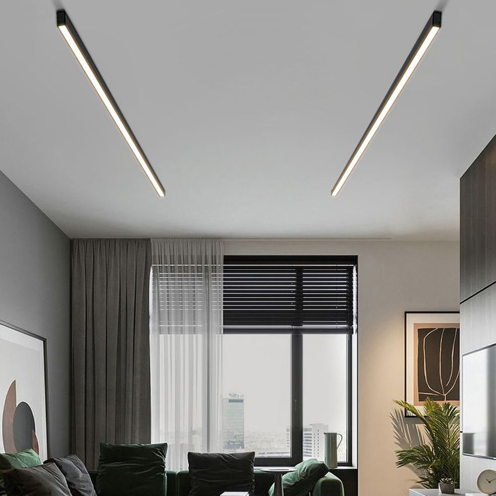 Schwarze LineaLux LED-Deckenleuchte mit Fernbedienung für dimmbare Helligkeit
