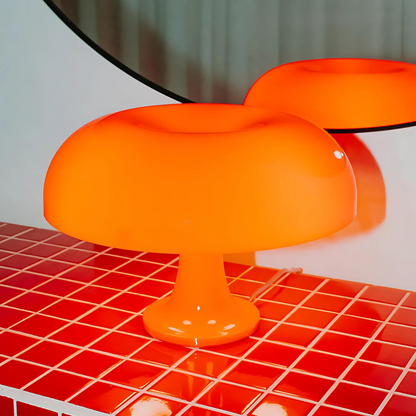 Die Pleurote-Tischlampe – Elegantes Lichtkunstwerk für stilvolle Räume