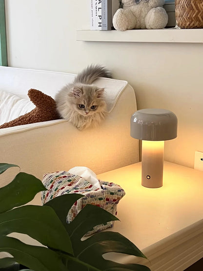 RetroGlow | Retro-Design, Pilzform, LED-Tischlampe kabellos mit Touch & USB