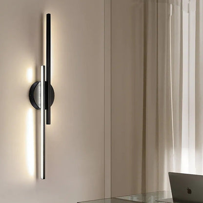 LichtFlair | Modern LED Wandleuchte Twin Linear Schwarz/Weiß Metall Schlafzimmer