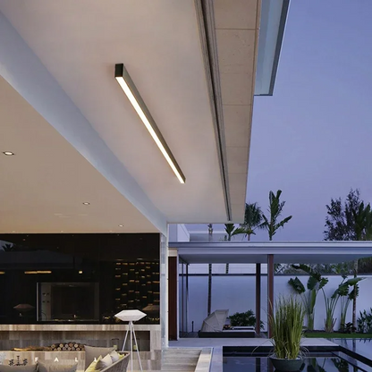 LineaLux Pluss | Outdoor LED-Deckenleuchte – Wetterfeste IP65 Lampe in Schwarz & Weiß, Modernes Lineares Design, Für Terrasse, Balkon & Hauseingang5