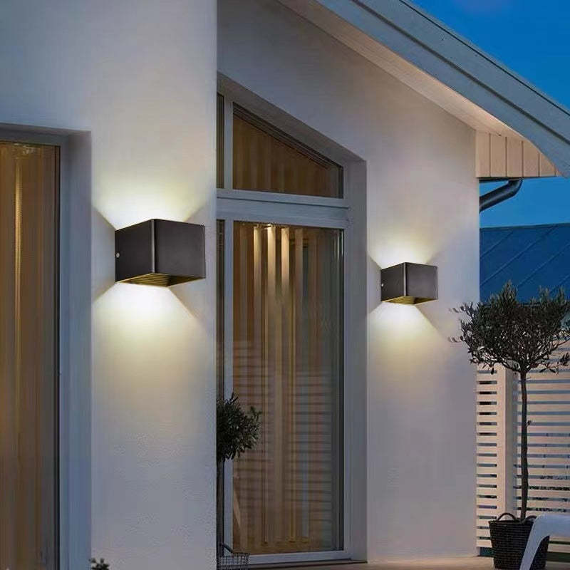 LumenLicht | Moderne LED Außenwandleuchte Weiß/Schwarz Metall für Garten & Flur