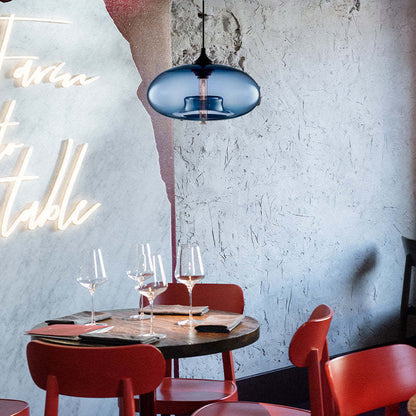 Moderne LED-Pendelleuchte aus Glas – Farbvielfalt für Ess- und Wohnzimmer