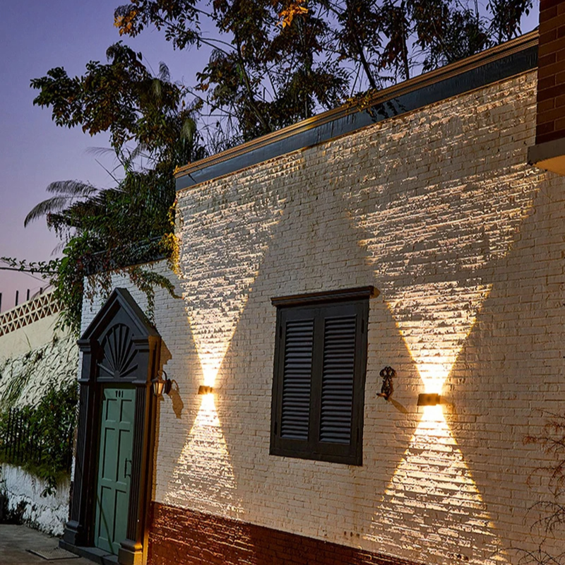 SolaLume | Stilvolles und elegantes solarbetriebenes Gartenlicht mit wetterfestem Design