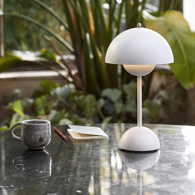 Auroraglo | LED Tischlampe – Energiesparend und stilvolles Design 0