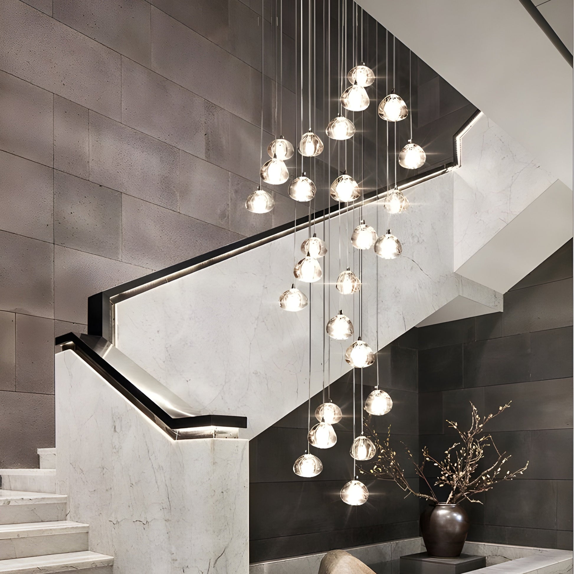 Cernobbio | Kristallpendelleuchte – Elegantes Design für Treppen 1