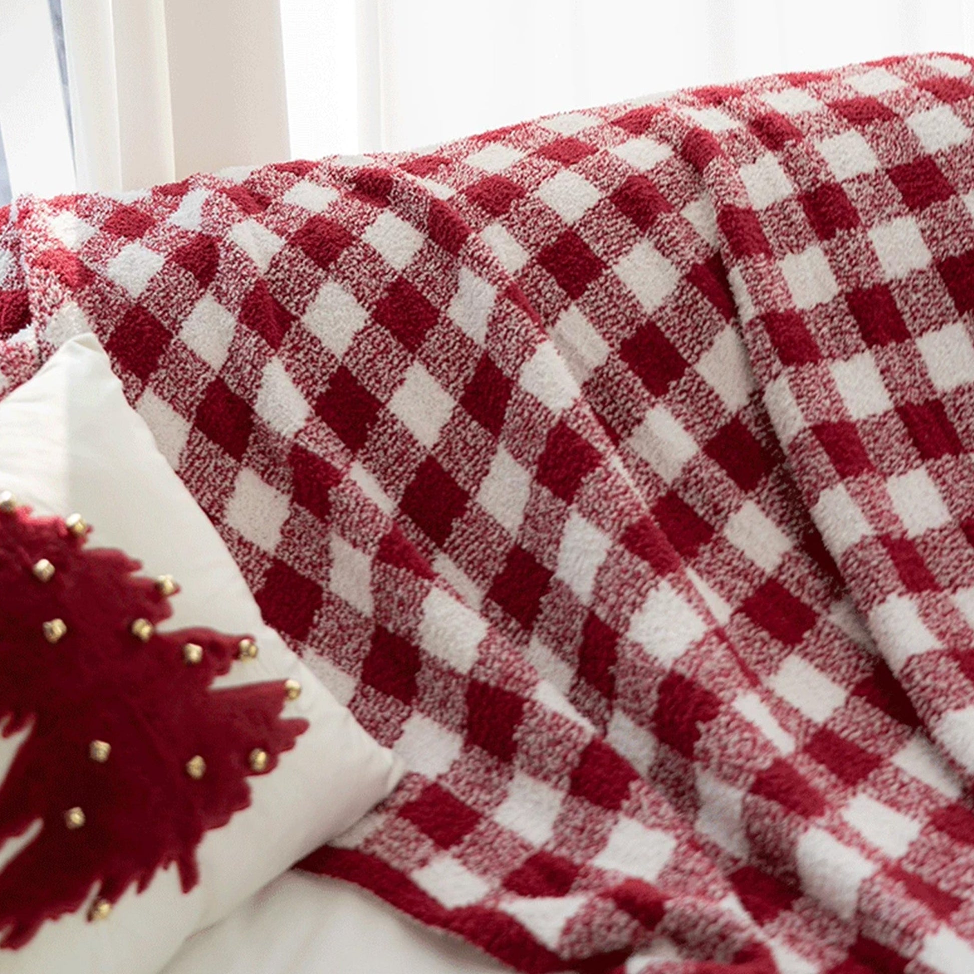 Festivia | Wurfdecke – Gemütliches kariertes Design für festliche Stimmung 2