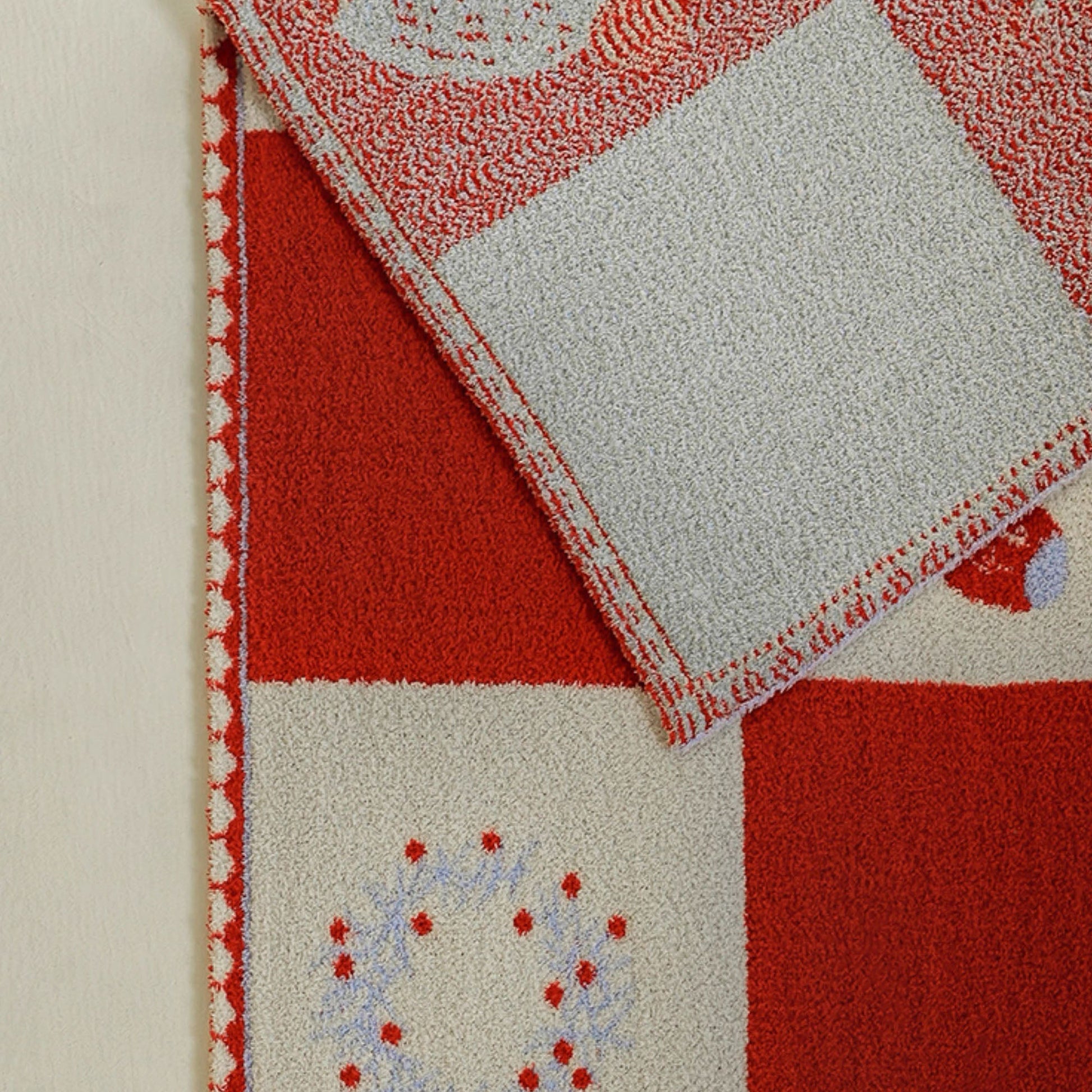 Festivo | Wurfdecke – Festliches Patchwork für gemütliche Winterabende 1