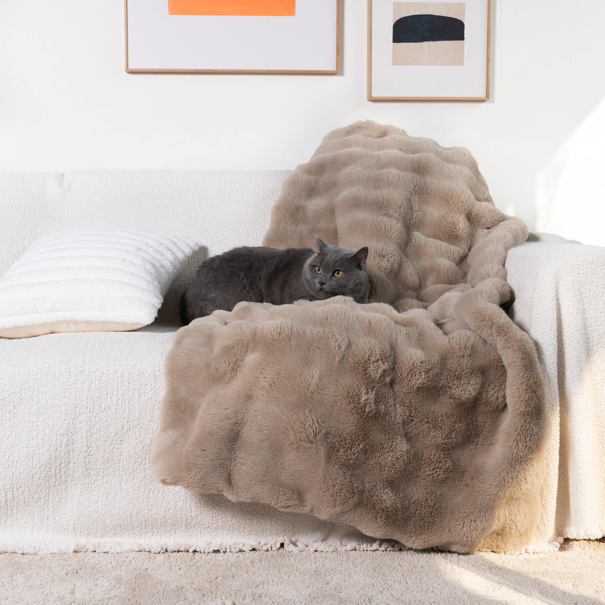 Fluffara | Wurfdecke – Luxuriöses Faux-Kaninchenfell für Ultimativen Komfort 1