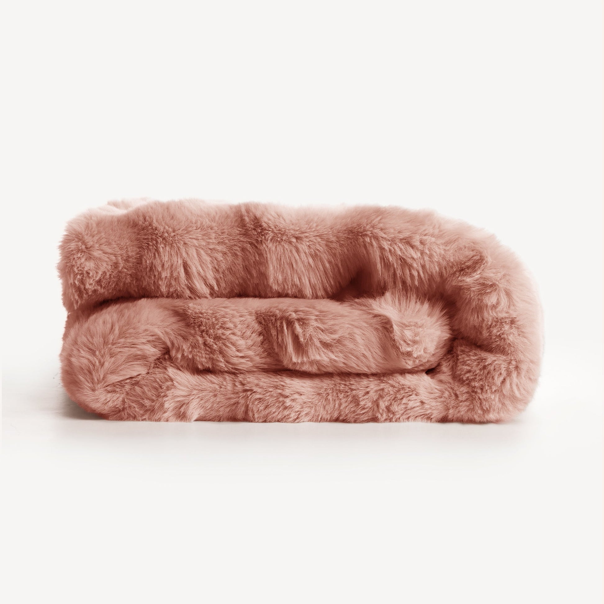 Fluffara | Wurfdecke – Luxuriöses Faux-Kaninchenfell für Ultimativen Komfort 10