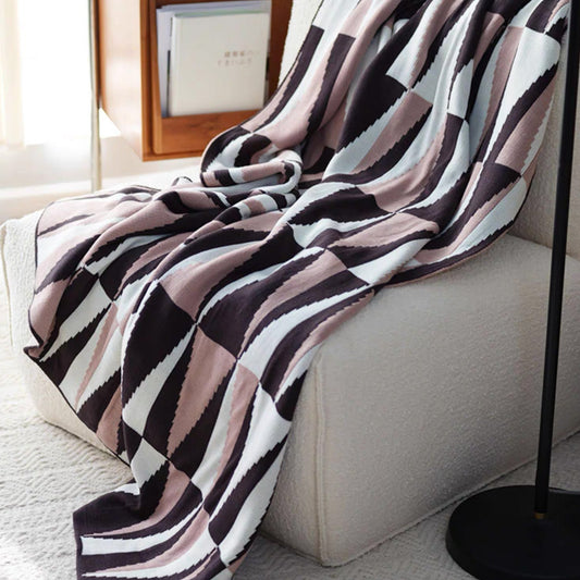 Geomira | Wurfdecke – Modernes geometrisches Design in Mauve und Schwarz 8