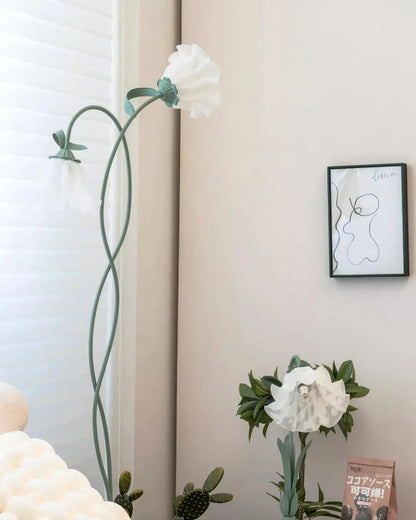 Floréa | Elegante Blüten-Stehleuchte – Ein stilvoller Akzent für Ihr Zuhause