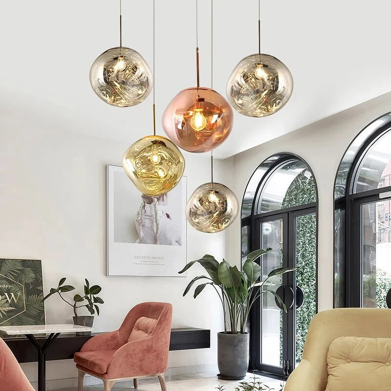 ÉléganceLumineuse – Moderne Glas-Deckenlampe für die Küche